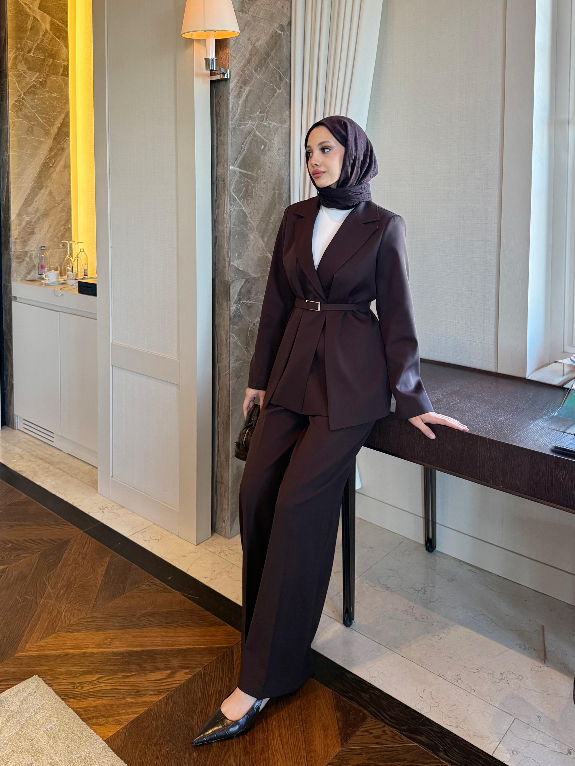 Kemer detay takım (kahve)