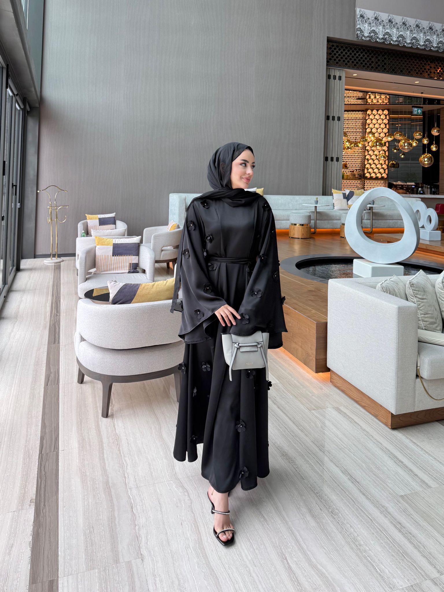 Çiçekli abaya Siyah