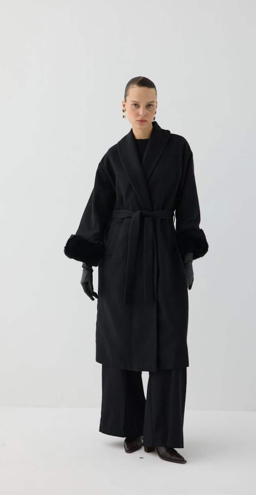 Kürklü Kaşe Kaban (siyah)